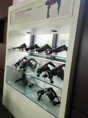 DIY 종류 작은 회보는 무선 금속이 주문형 컬러를 줄이는 것을 봤습니다