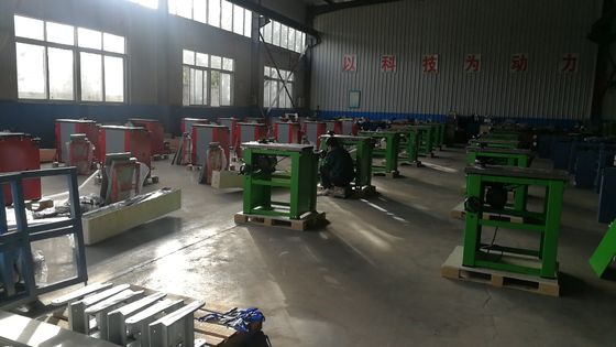 아트피치알 이사회 절단을 위한 테이블 쏘 800 밀리미터 위치설정을 미끄러지게 하는 위원회 Cnc
